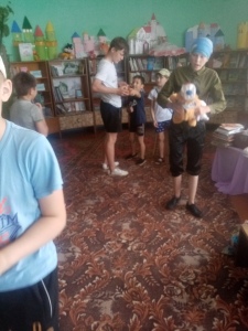 Бучатино в библиотеке2