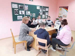 круглый стол алкоголь 4